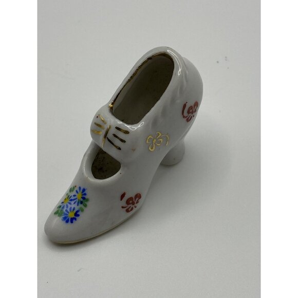 Miniature Porcelain Shoe Figurine With Floral & Gold Details Made In Occupied Ja - Picture 1 of 7
